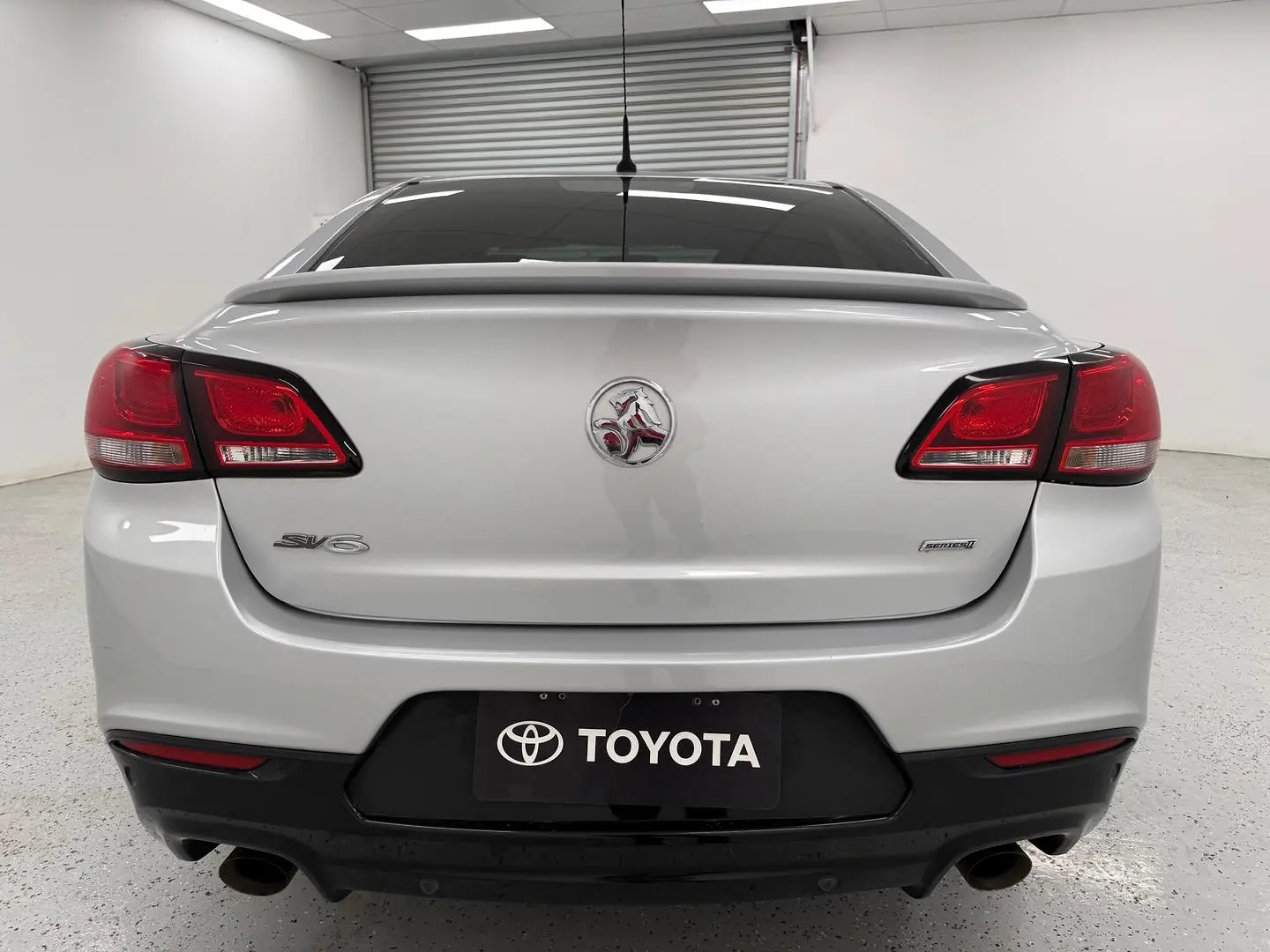 2017 Holden Commodore Gallery Image 4