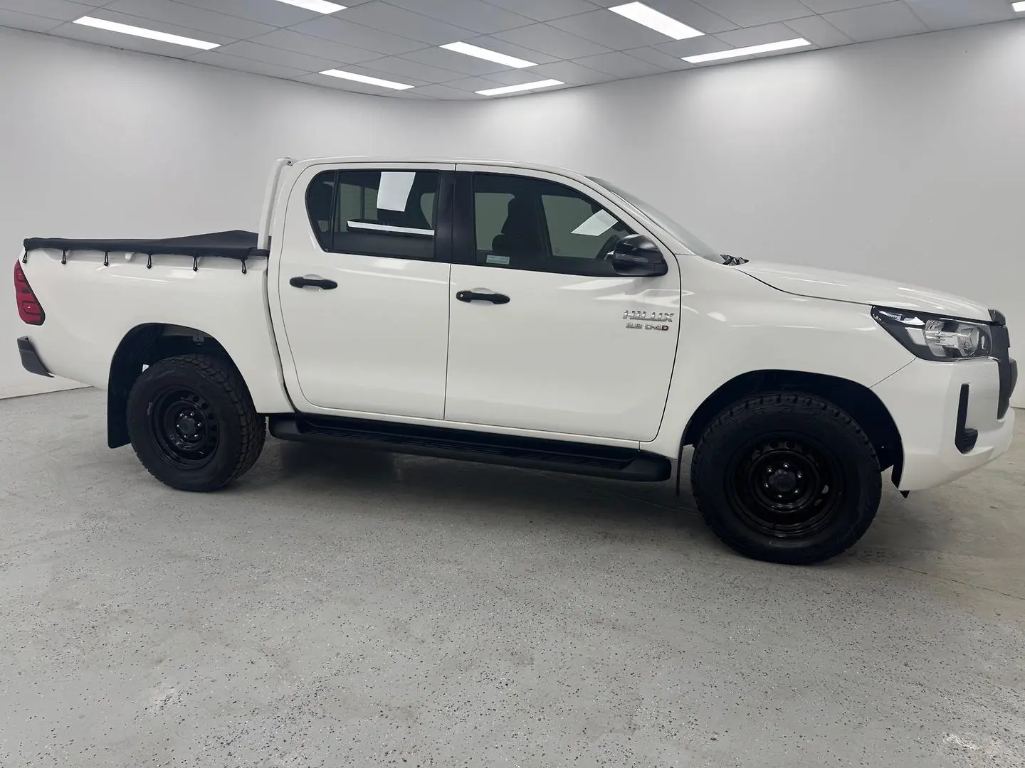 2022 Toyota Hilux Gallery Image 1
