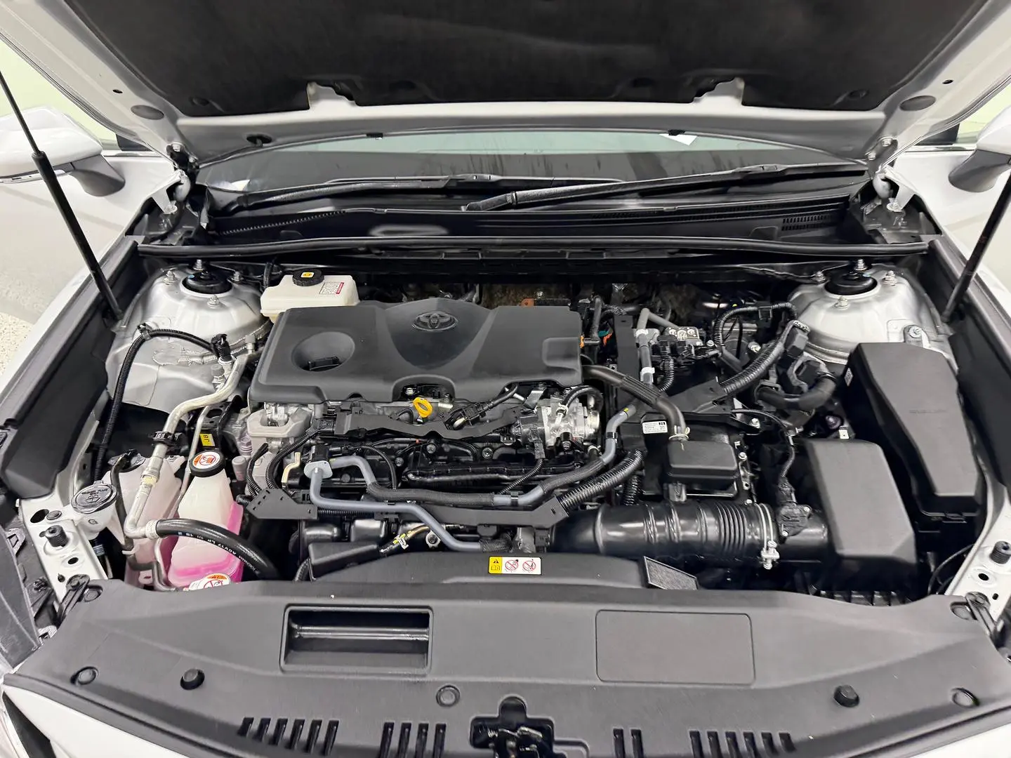 2024 Toyota Camry Gallery Image 13