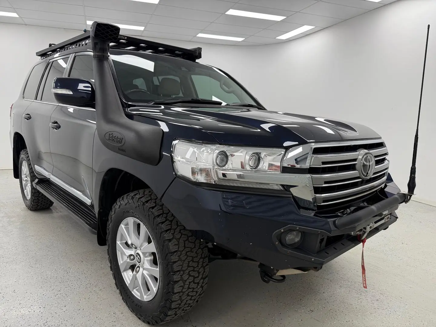 2018 Toyota Landcruiser Gallery Image 1