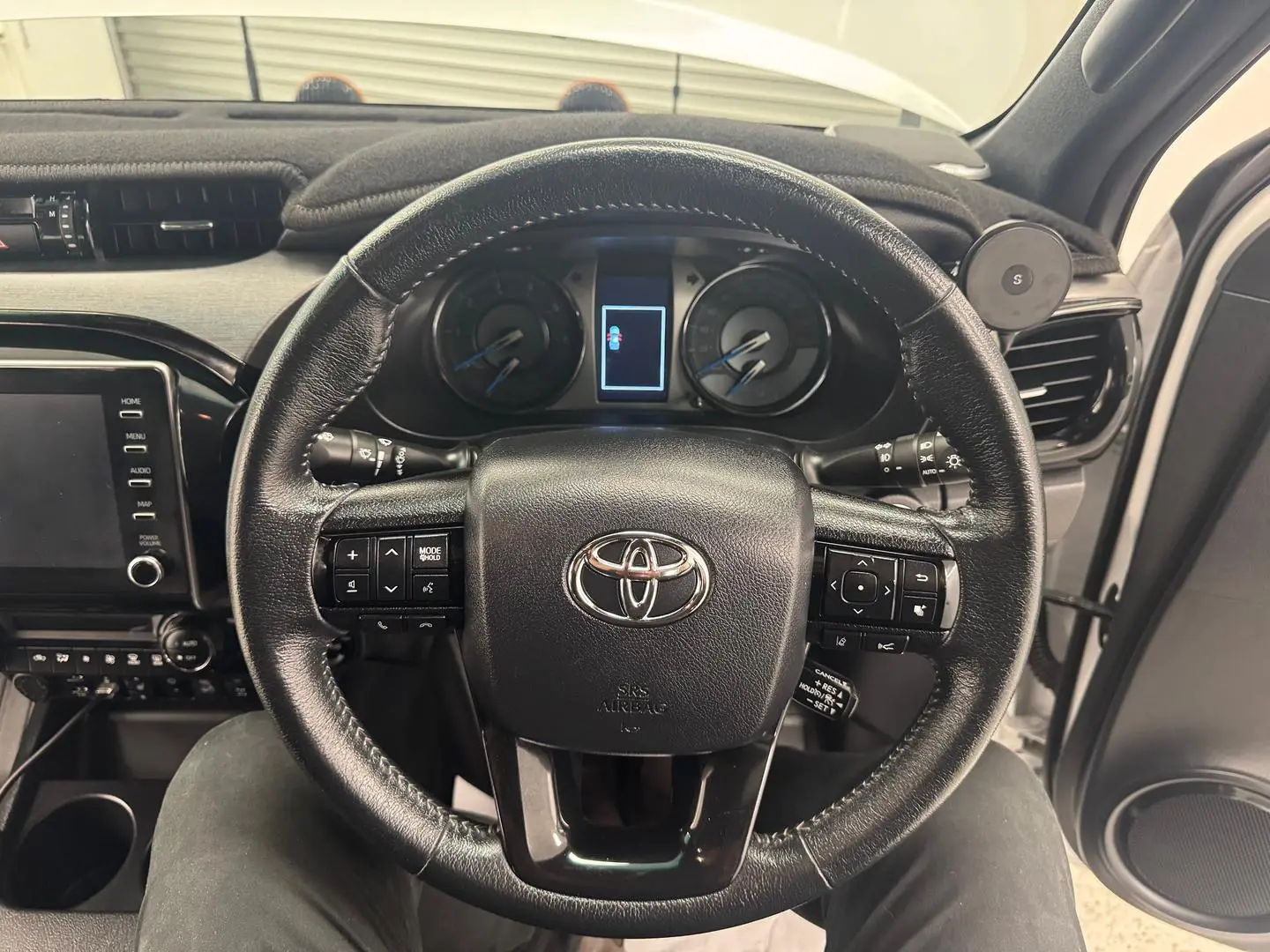 2023 Toyota Hilux Gallery Image 19