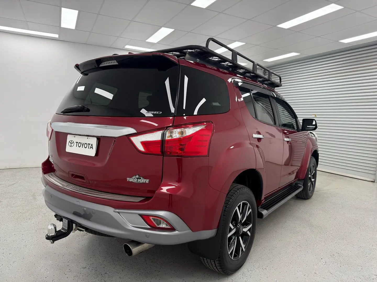2020 Isuzu MU-X Gallery Image 3