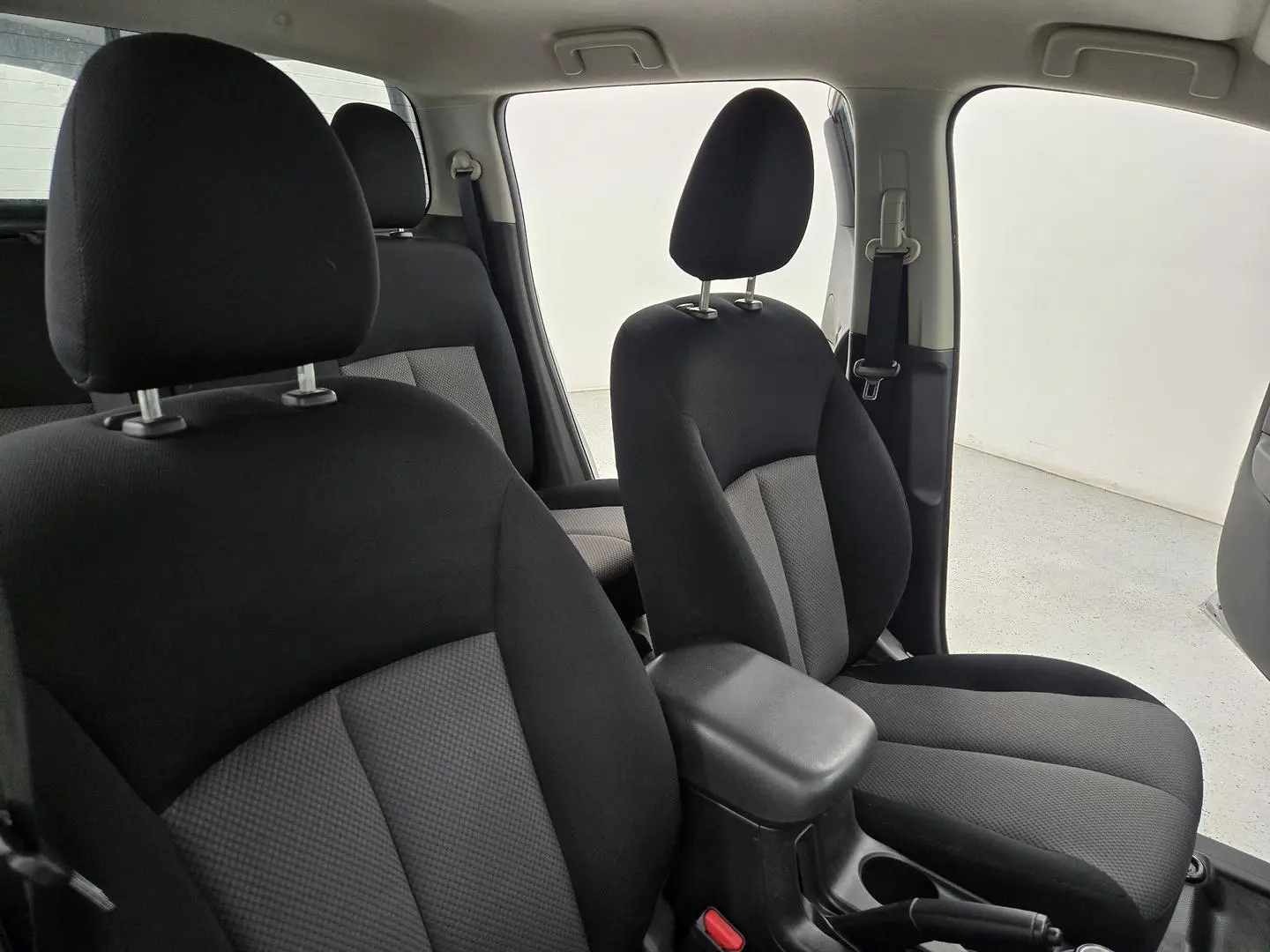 2018 Mitsubishi Triton Gallery Image 24