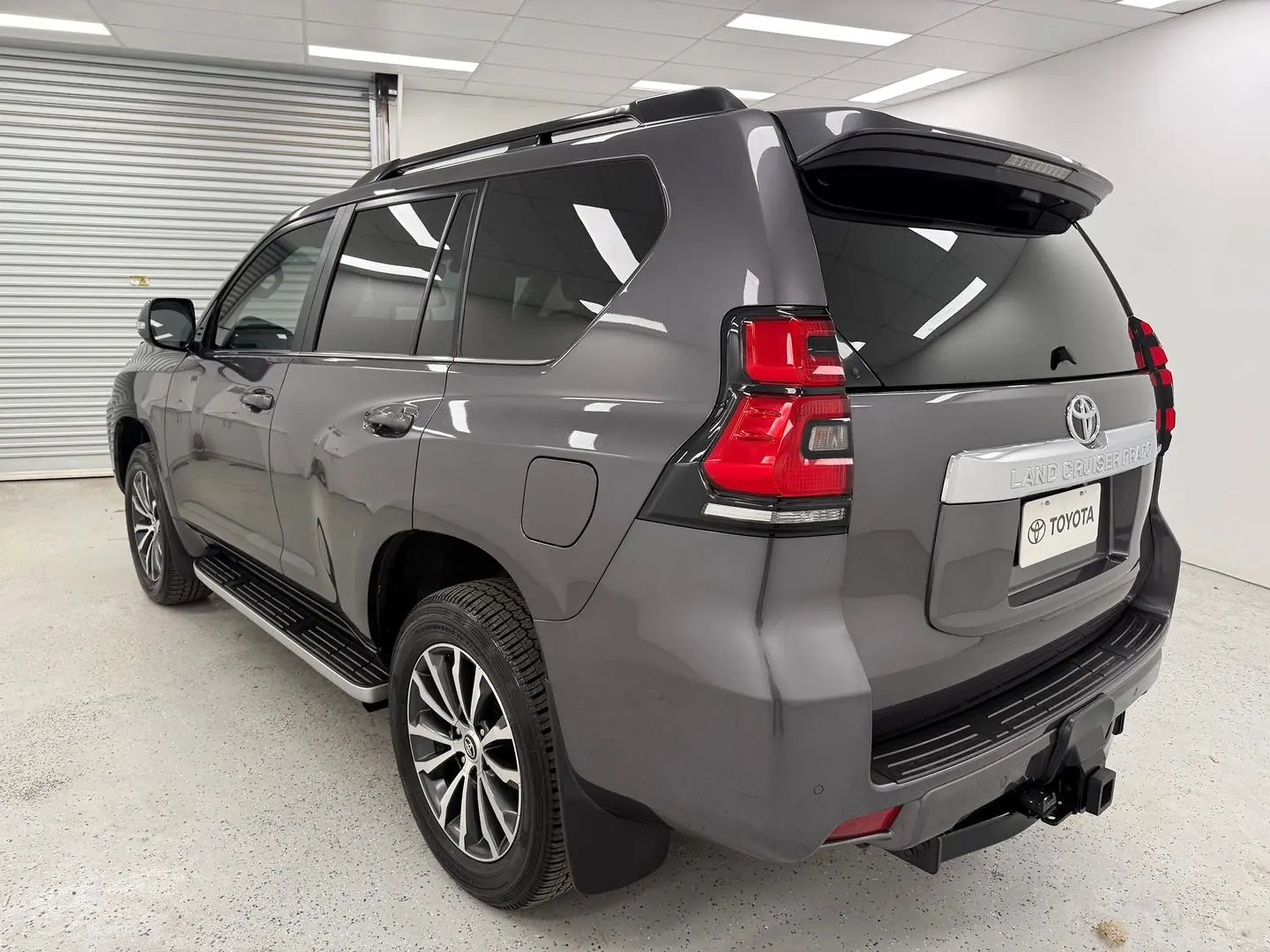 2021 Toyota Landcruiser Prado Gallery Image 5