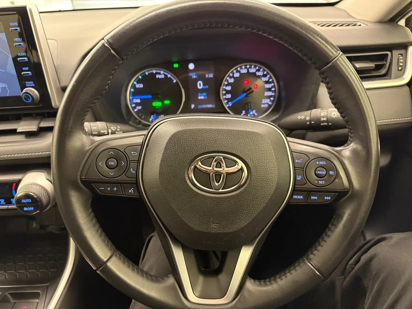 2022 Toyota RAV4 Gallery Image 25