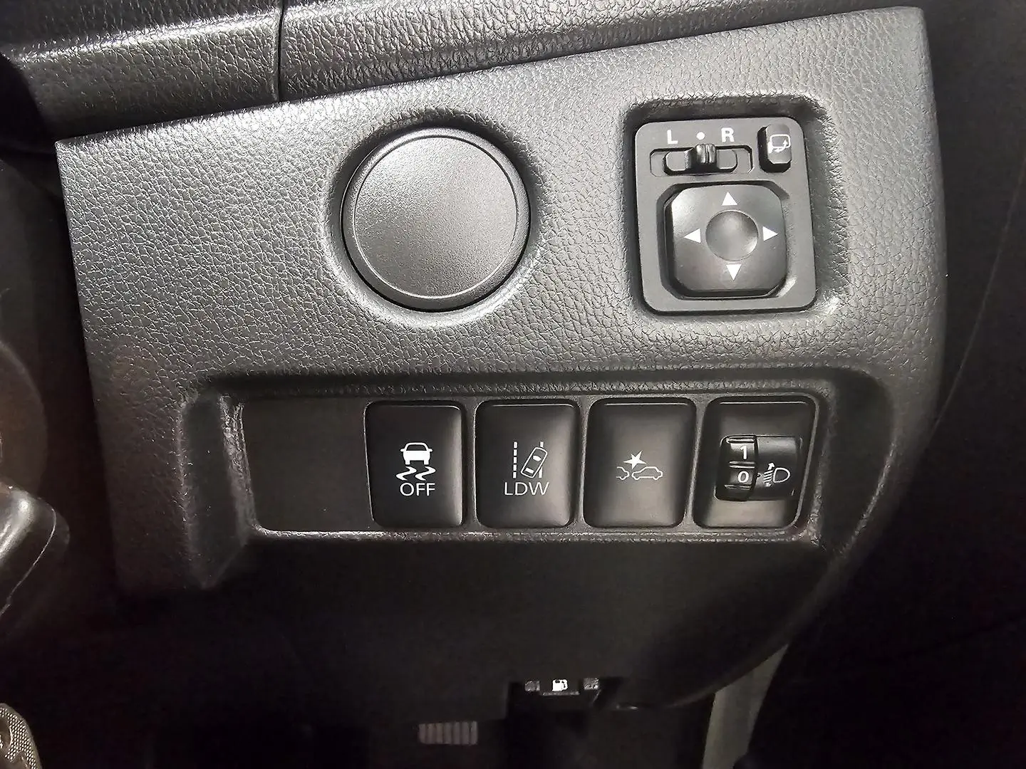 2019 Mitsubishi Triton Gallery Image 38