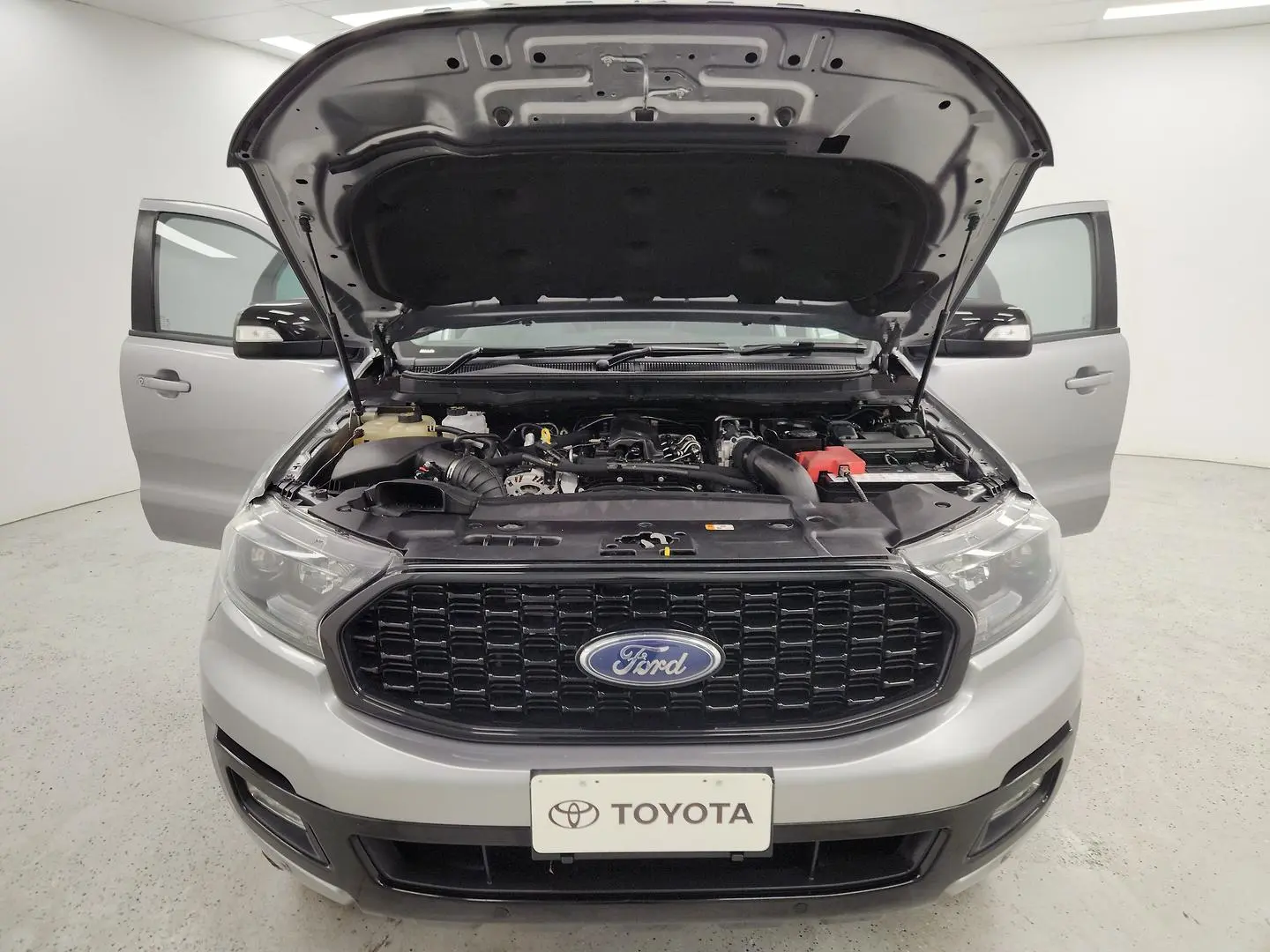 2021 Ford Everest Gallery Image 15