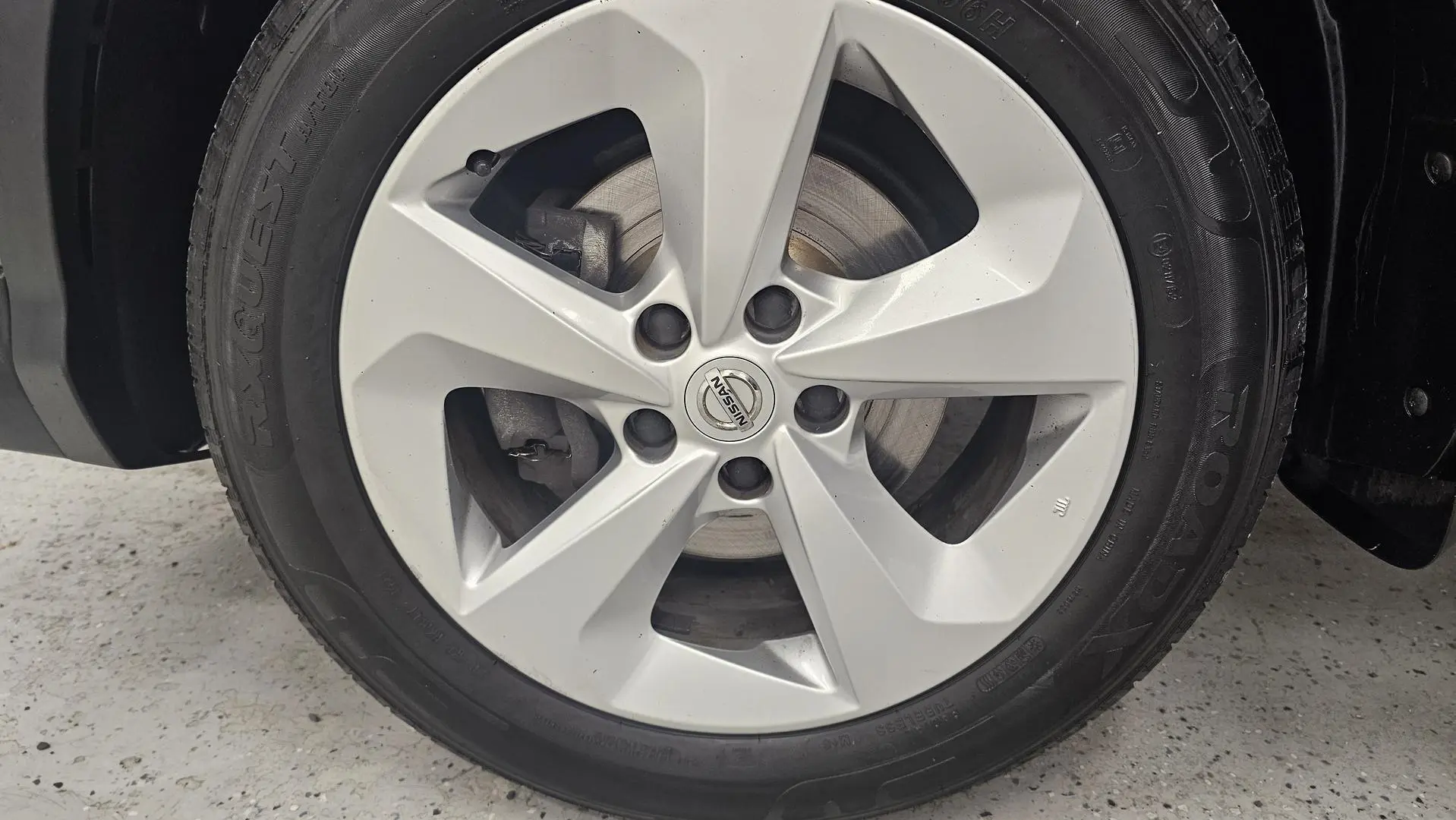 2018 Nissan QASHQAI Gallery Image 9