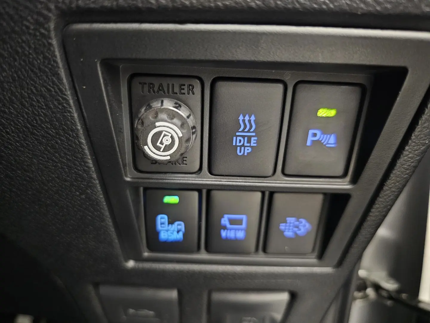 2025 Toyota Hilux Gallery Image 38