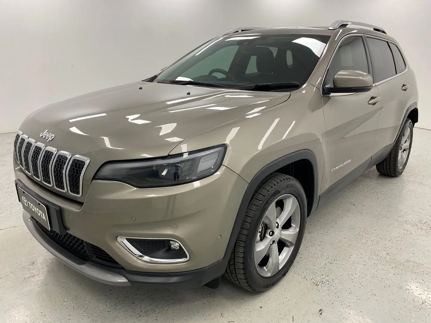 2019 Jeep Cherokee Image 7