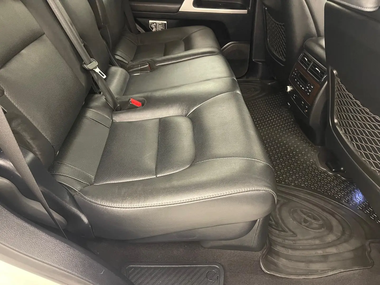 2019 Toyota Landcruiser Gallery Image 21