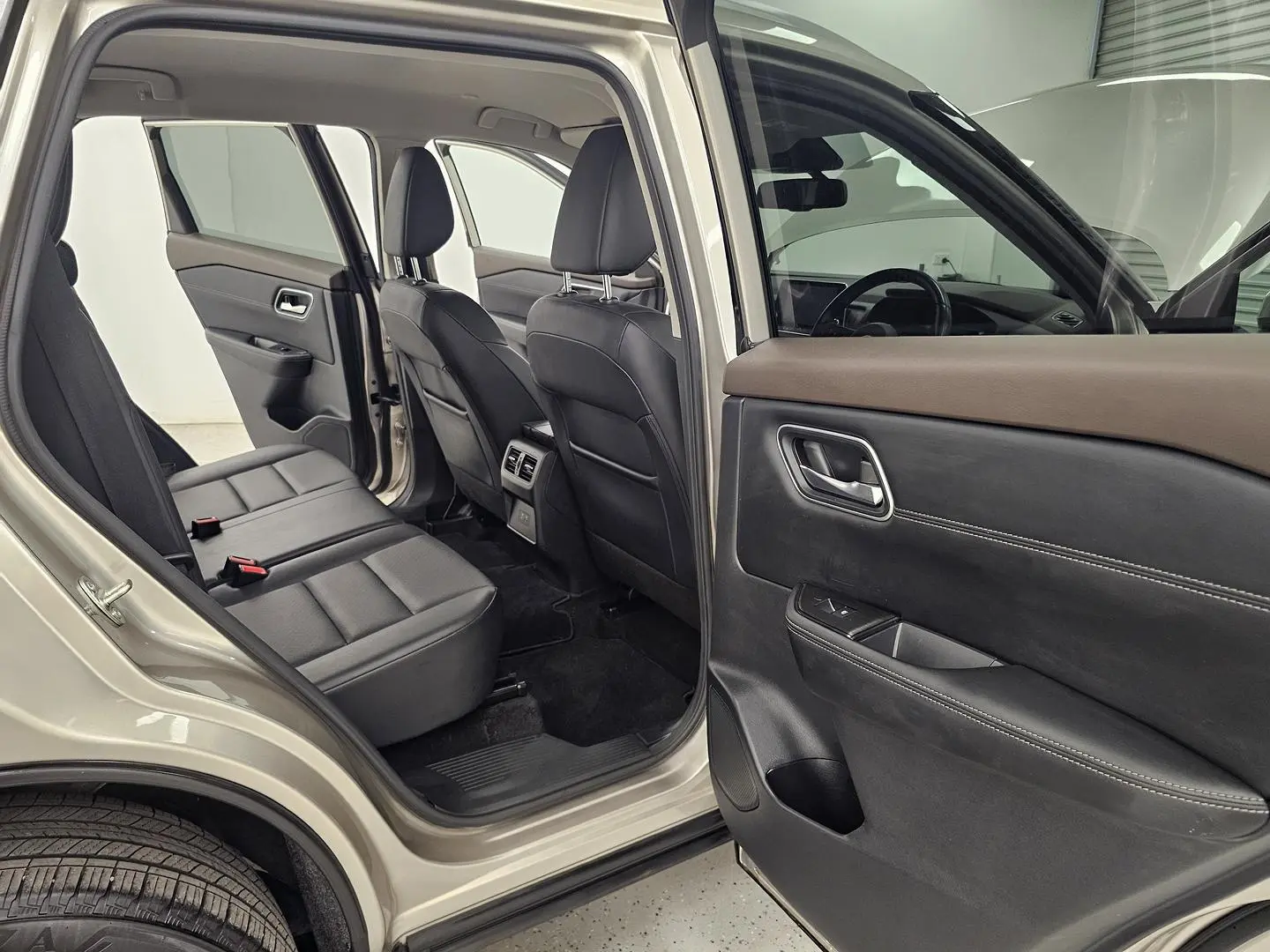 2023 Nissan X-TRAIL Gallery Image 19