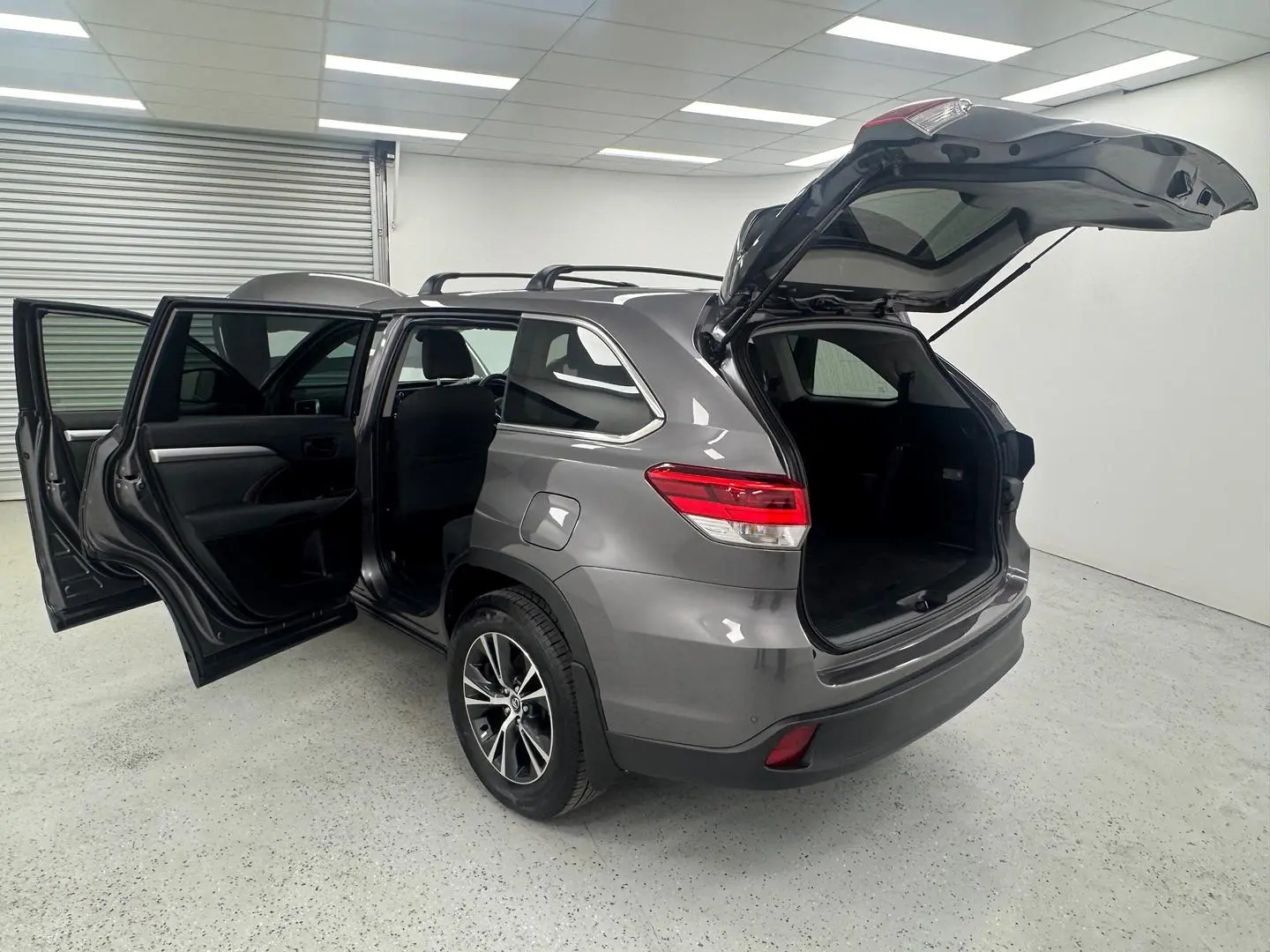 2019 Toyota Kluger Gallery Image 10