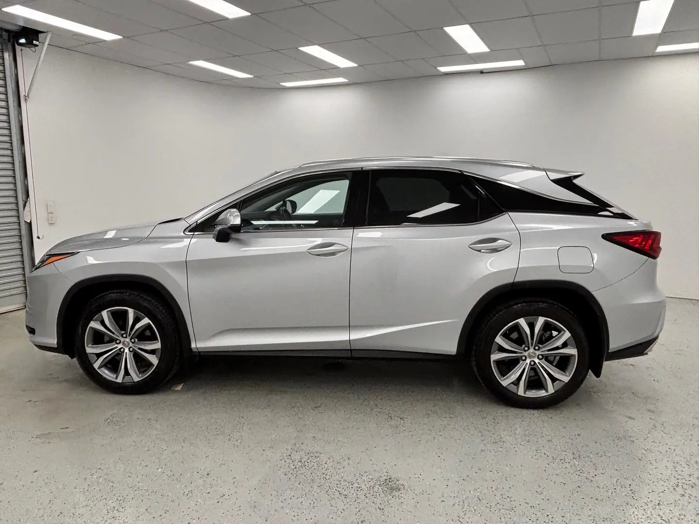2017 Lexus RX Gallery Image 6