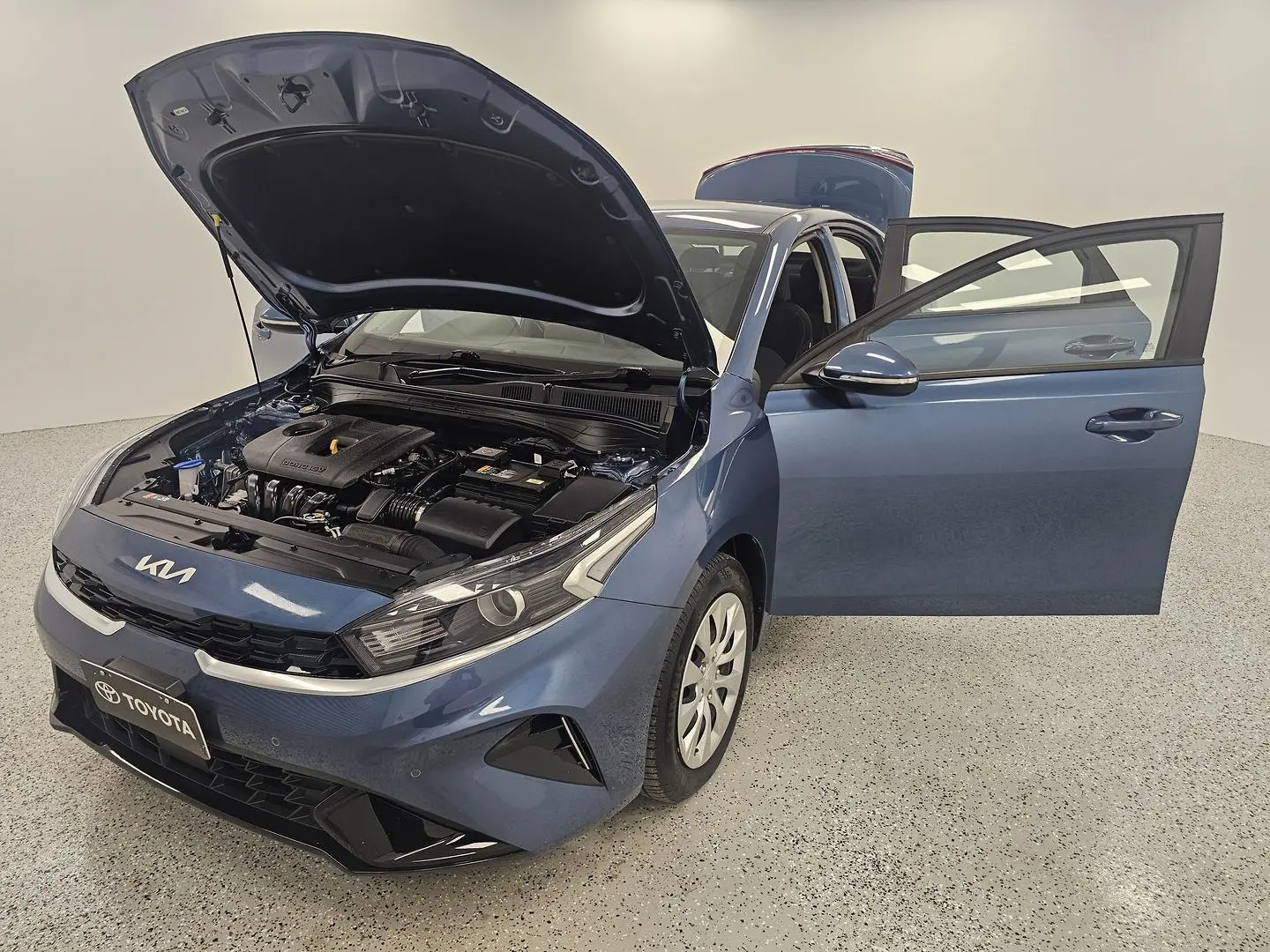 2024 Kia Cerato Gallery Image 8