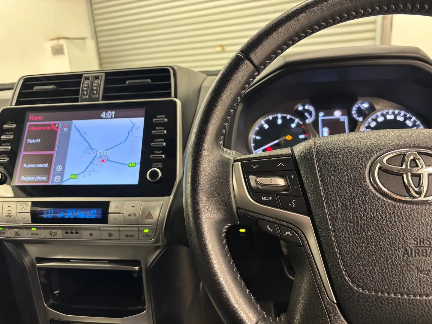 2023 Toyota Landcruiser Prado Gallery Image 29