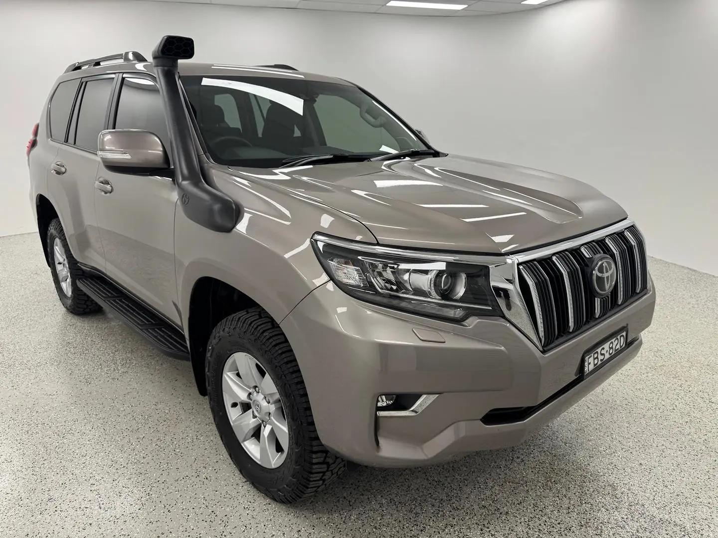 2023 Toyota Landcruiser Prado Gallery Image 1