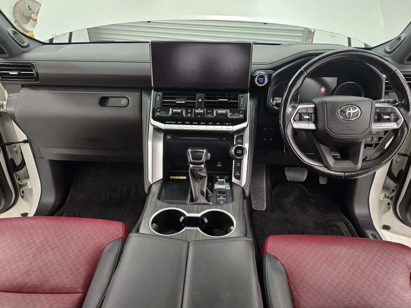 2021 Toyota Landcruiser Gallery Image 27