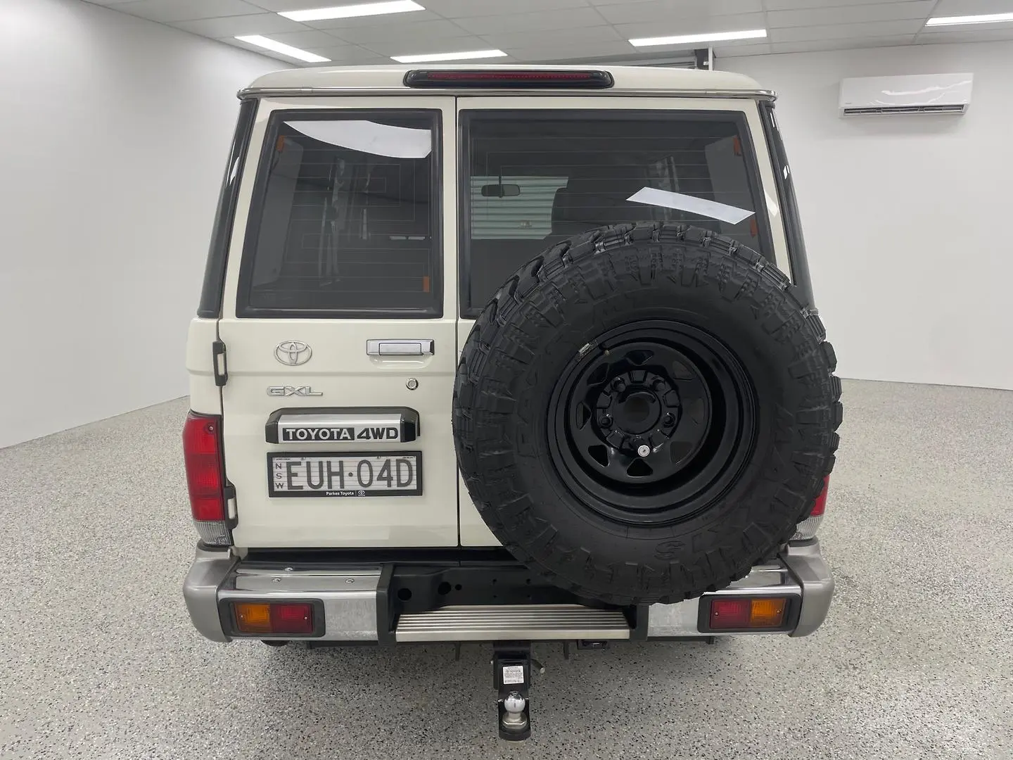 2022 Toyota Landcruiser Gallery Image 4