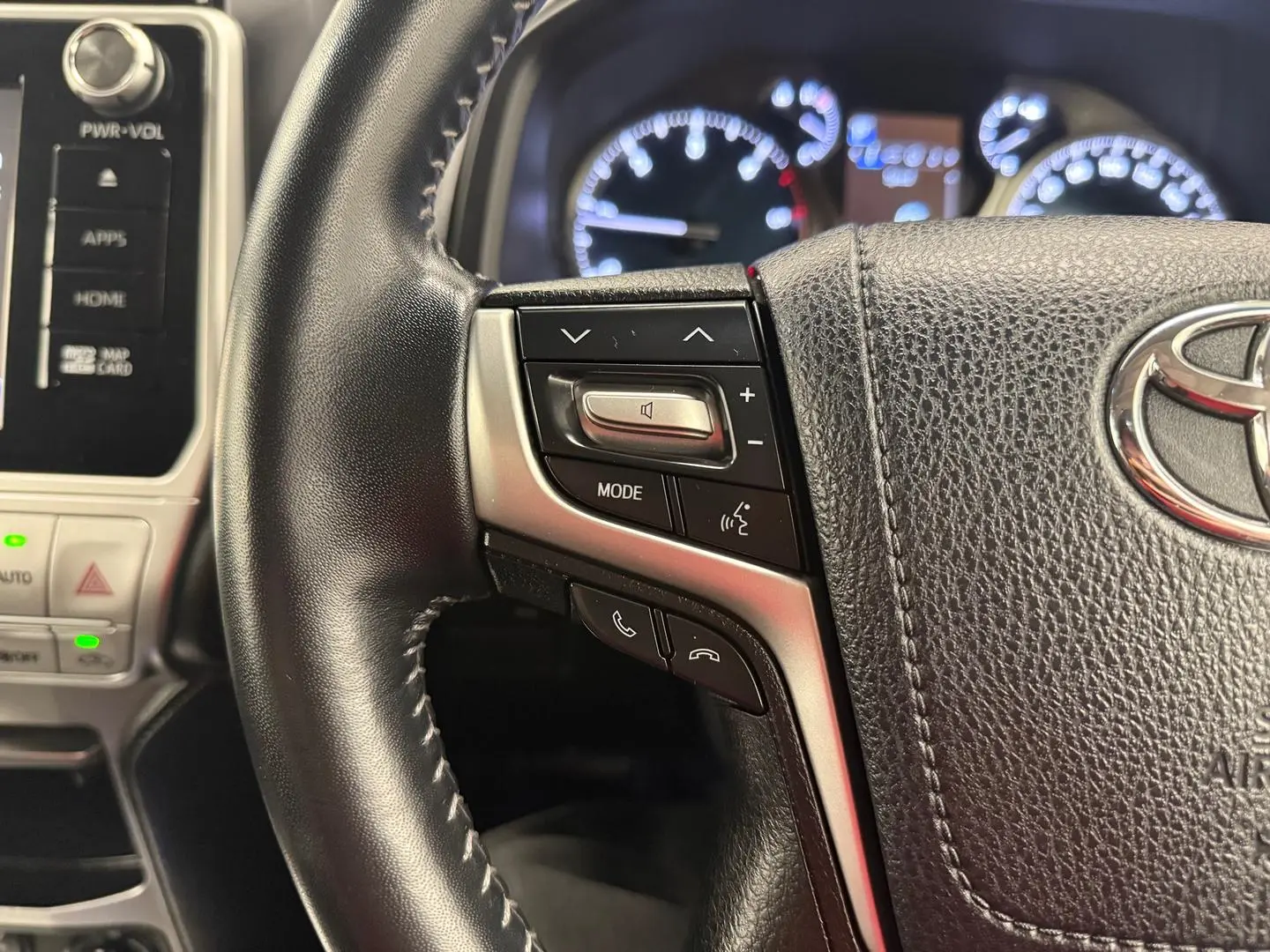 2019 Toyota Landcruiser Prado Gallery Image 20