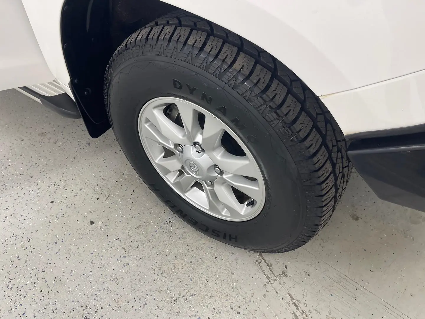 2010 Toyota Landcruiser Gallery Image 16