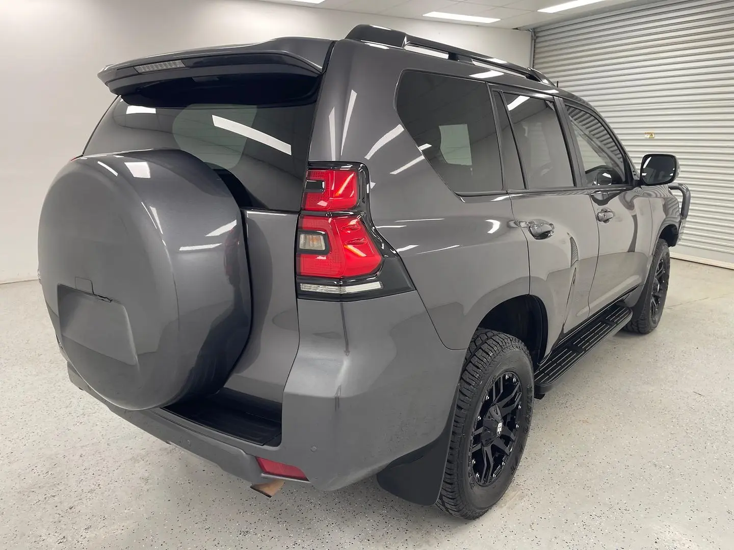 2021 Toyota Landcruiser Prado Gallery Image 3