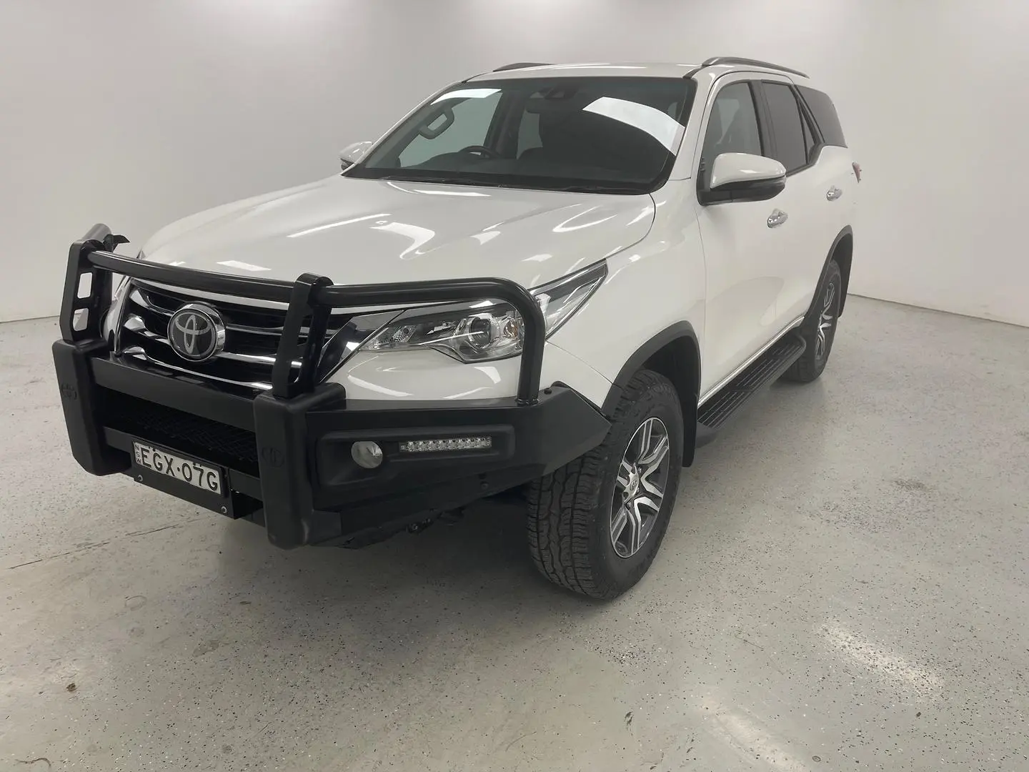 2019 Toyota Fortuner Gallery Image 7