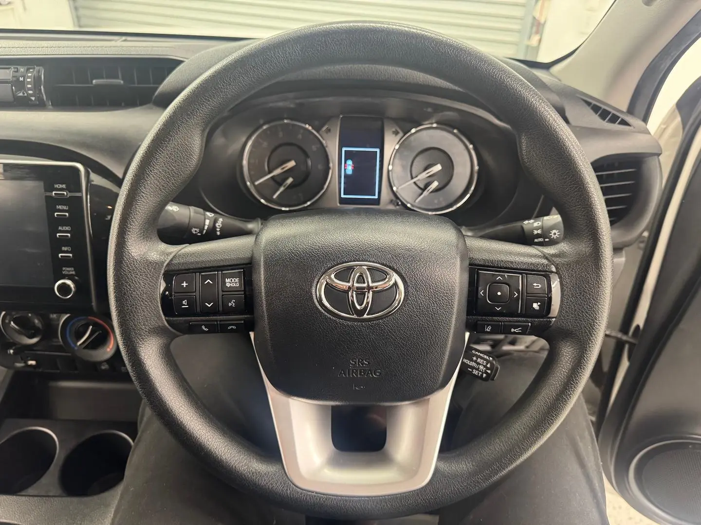 2022 Toyota Hilux Gallery Image 18