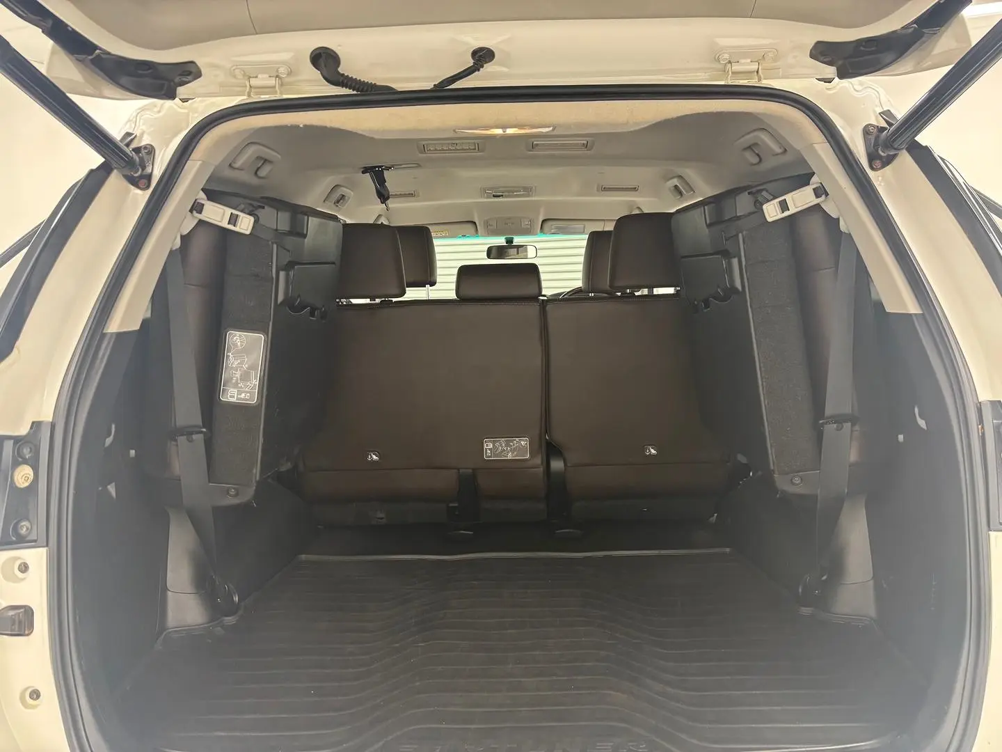 2018 Toyota Fortuner Gallery Image 20