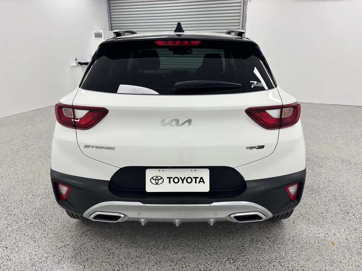 2022 Kia Stonic Gallery Image 4