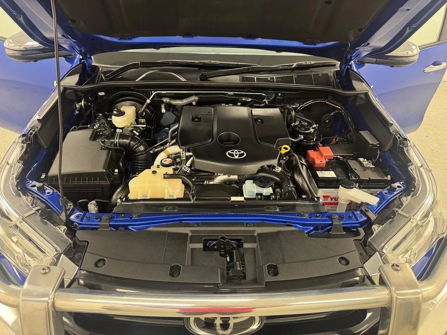 2023 Toyota Hilux Gallery Image 14