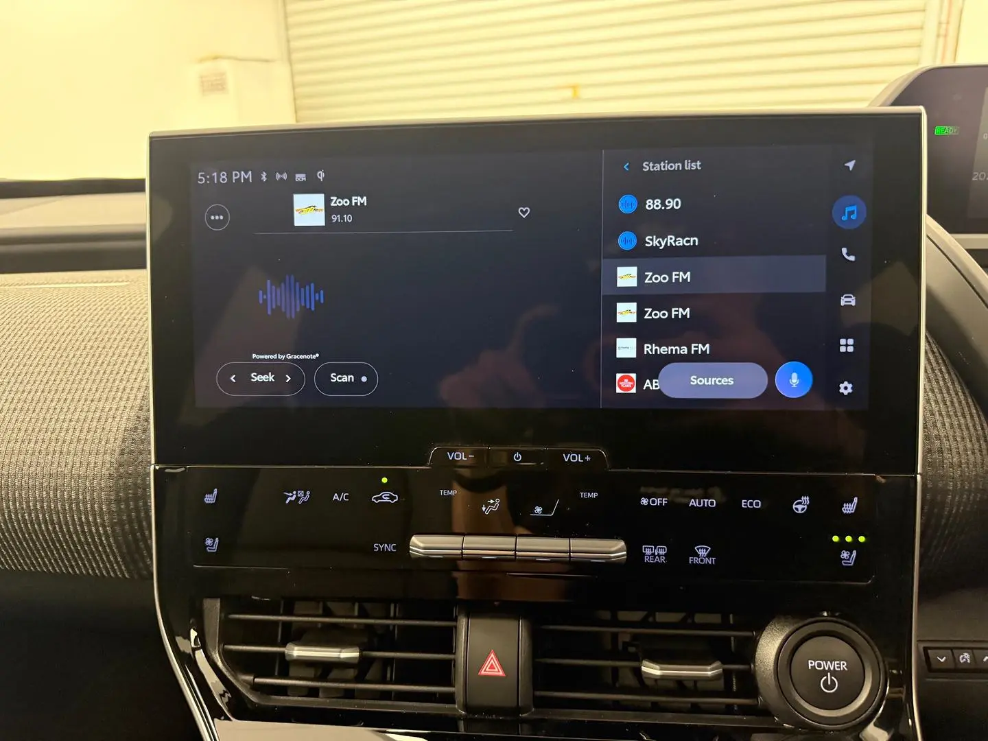 2025 Toyota bZ4X Gallery Image 28