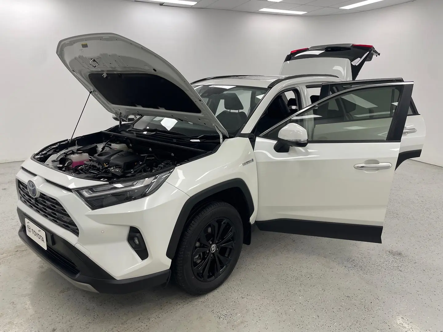 2022 Toyota RAV4 Gallery Image 14