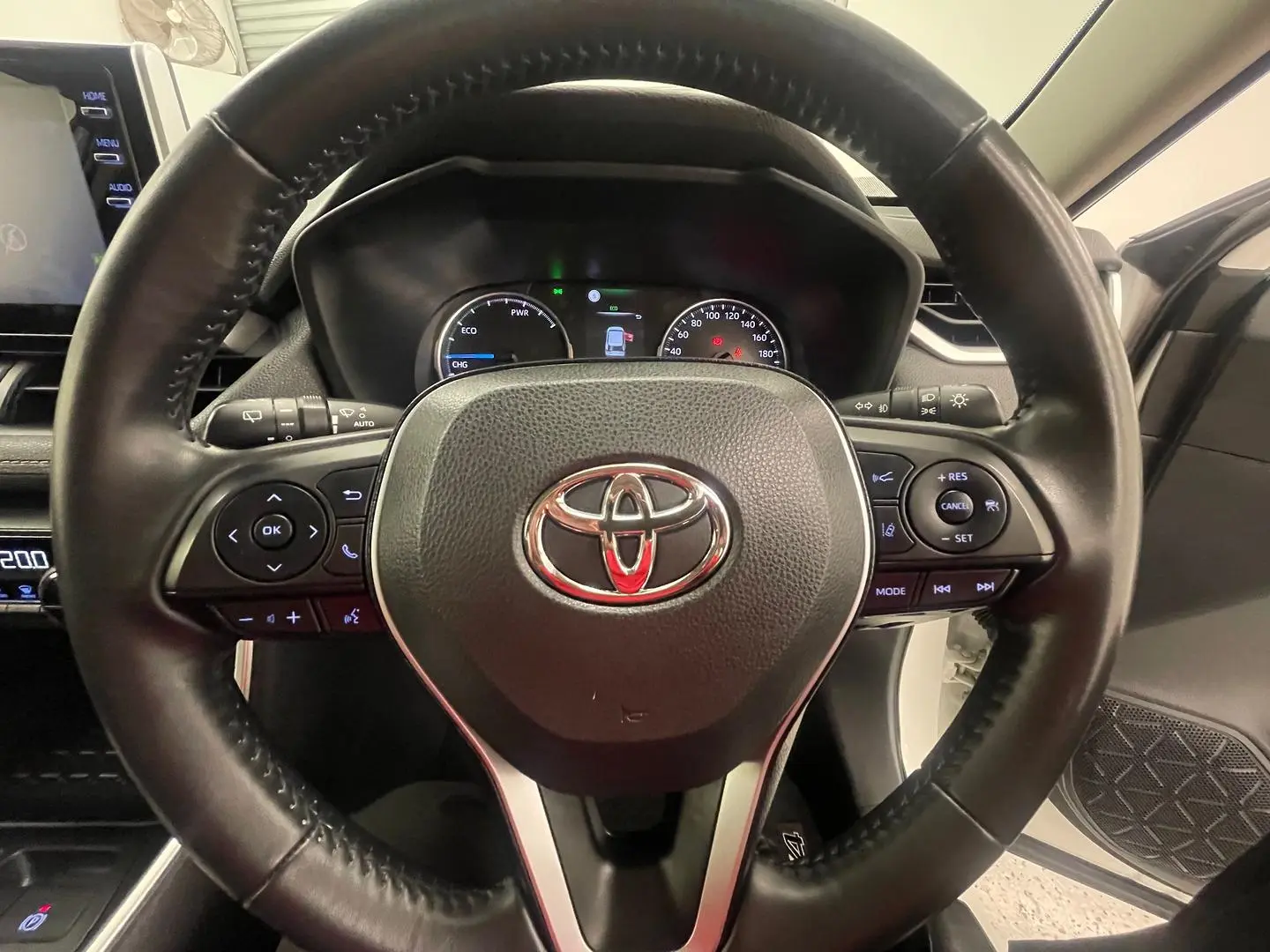 2022 Toyota RAV4 Image 28