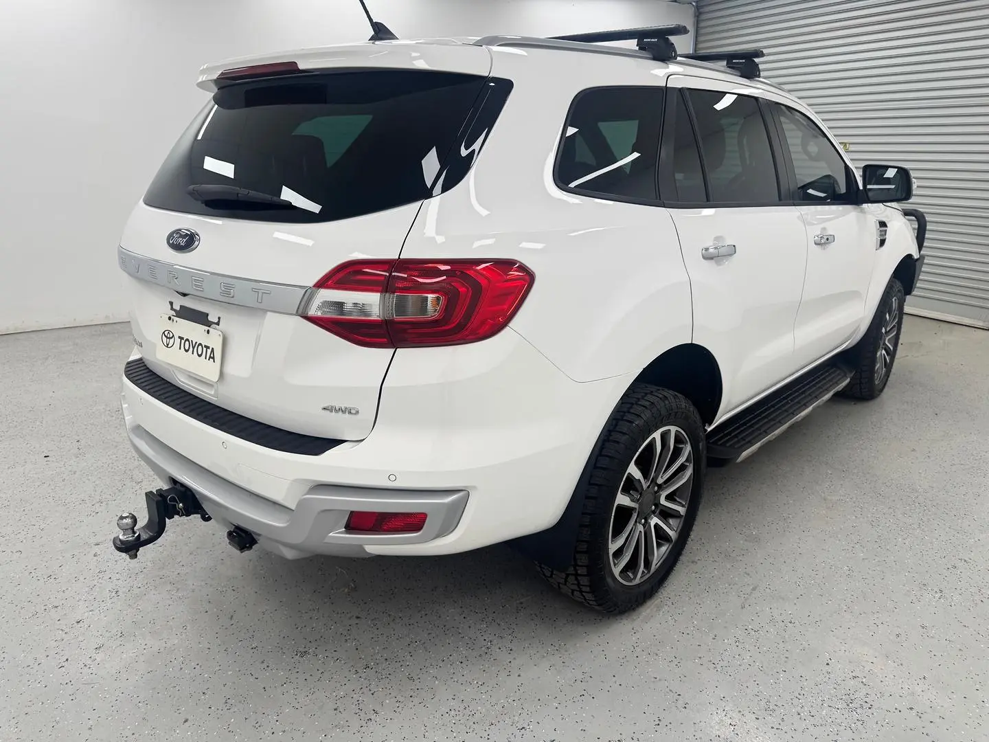 2021 Ford Everest Gallery Image 3