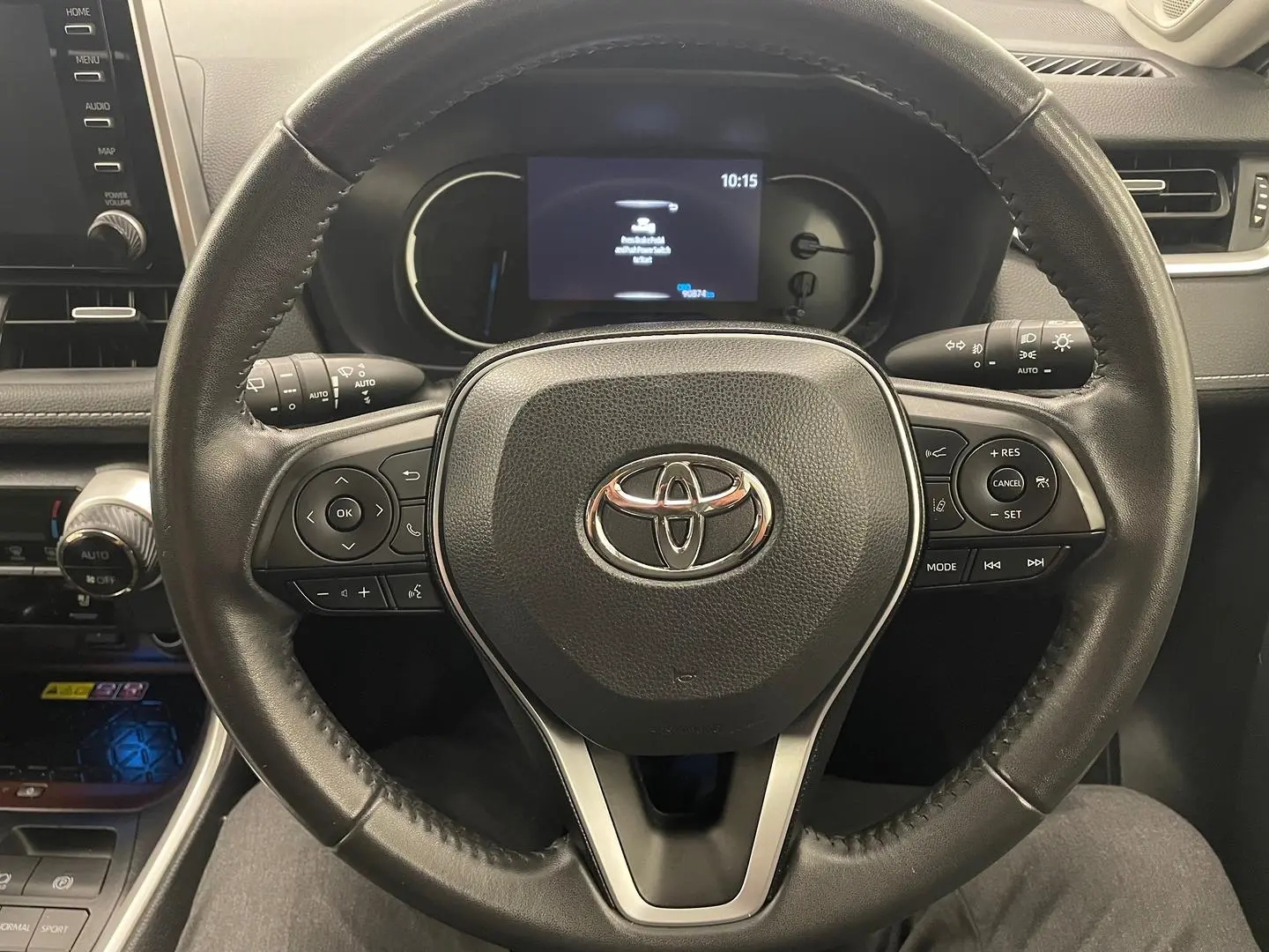 2022 Toyota RAV4 Gallery Image 24