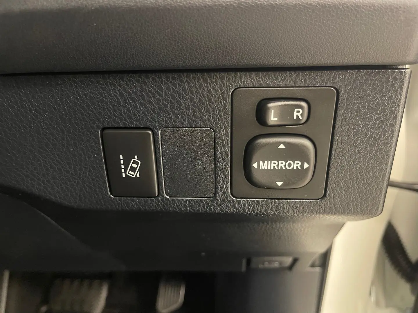 2018 Toyota RAV4 Gallery Image 22