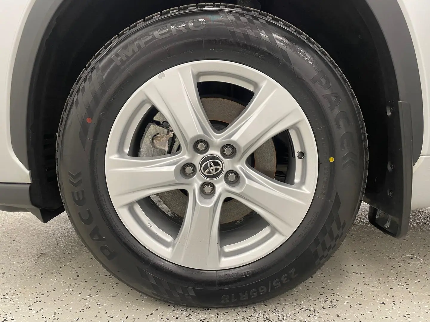 2022 Toyota Kluger Gallery Image 19