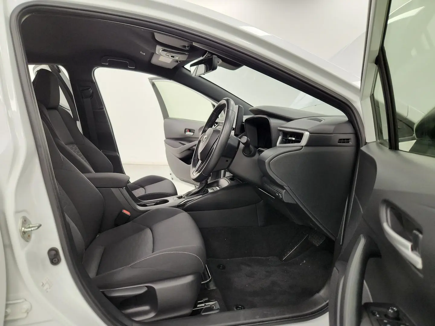 2023 Toyota Corolla Gallery Image 22