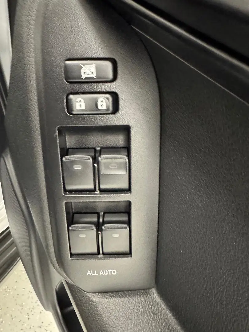 2021 Toyota Landcruiser Prado Gallery Image 22
