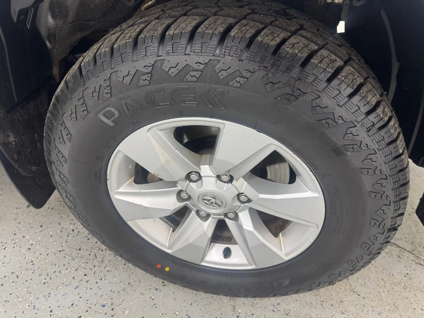2019 Toyota Landcruiser Prado Gallery Image 16