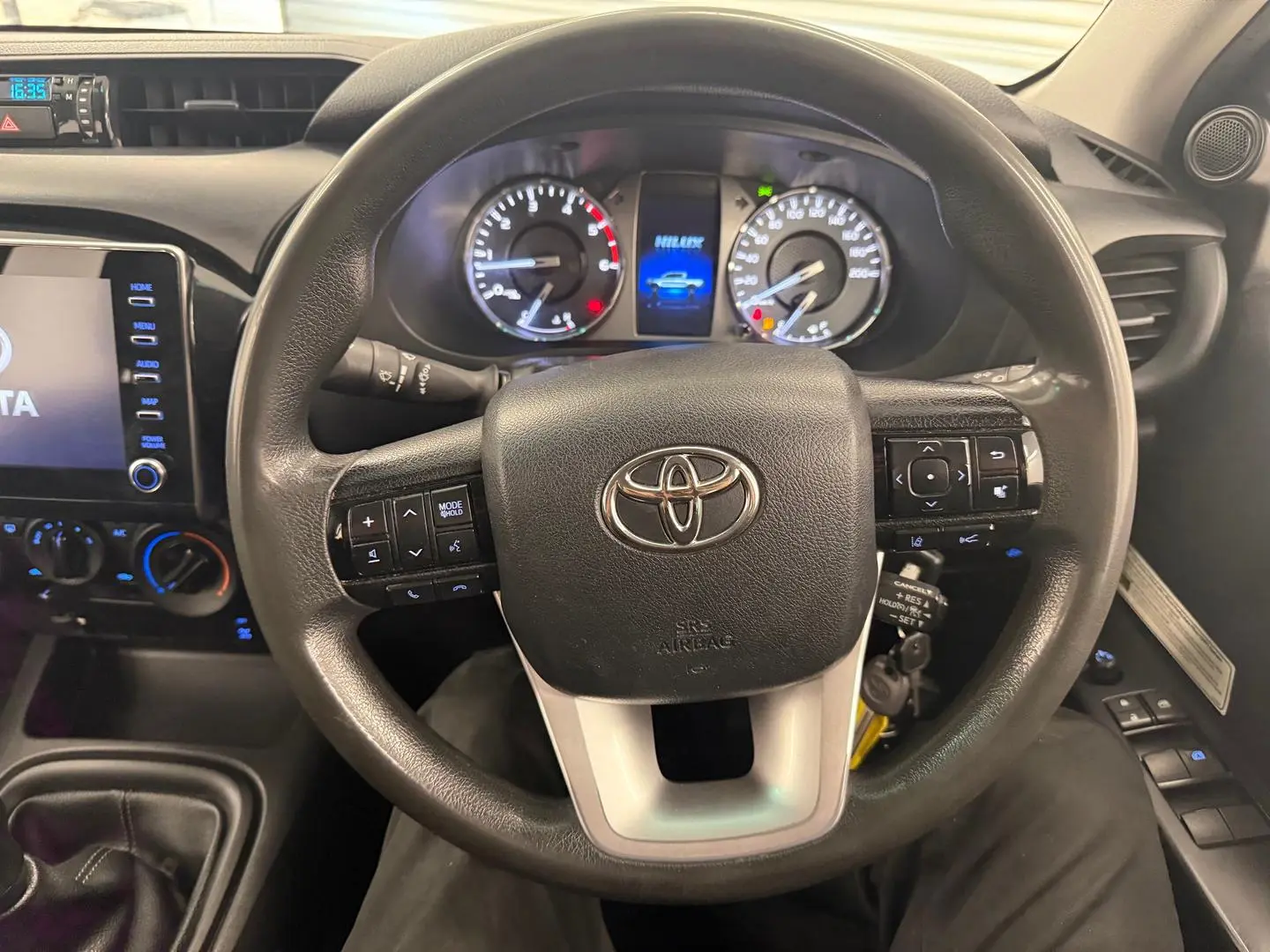 2021 Toyota Hilux Gallery Image 28