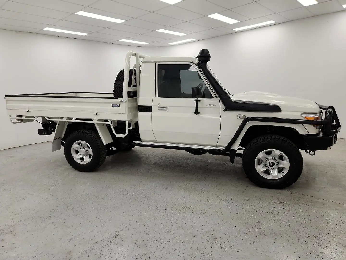 2022 Toyota Landcruiser Gallery Image 2