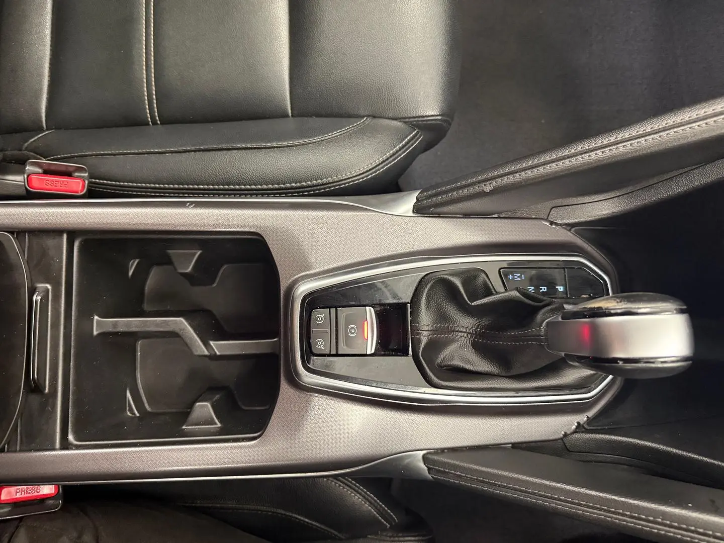 2018 Renault Koleos Gallery Image 30