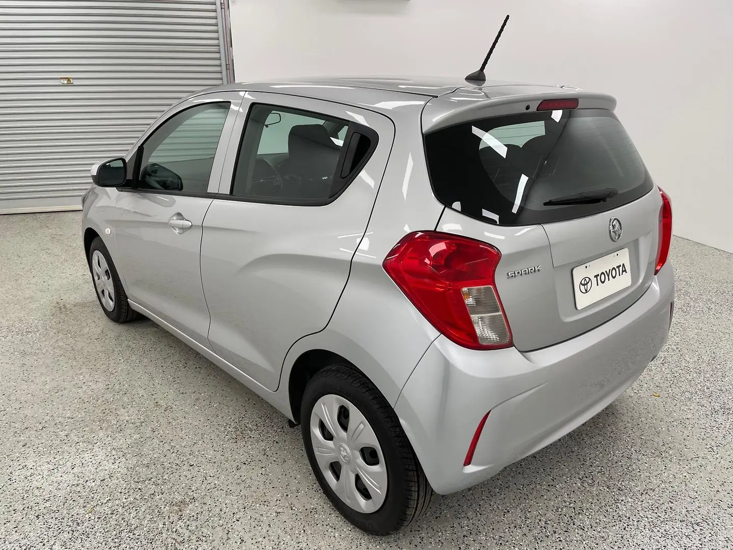 2016 Holden Spark Gallery Image 5