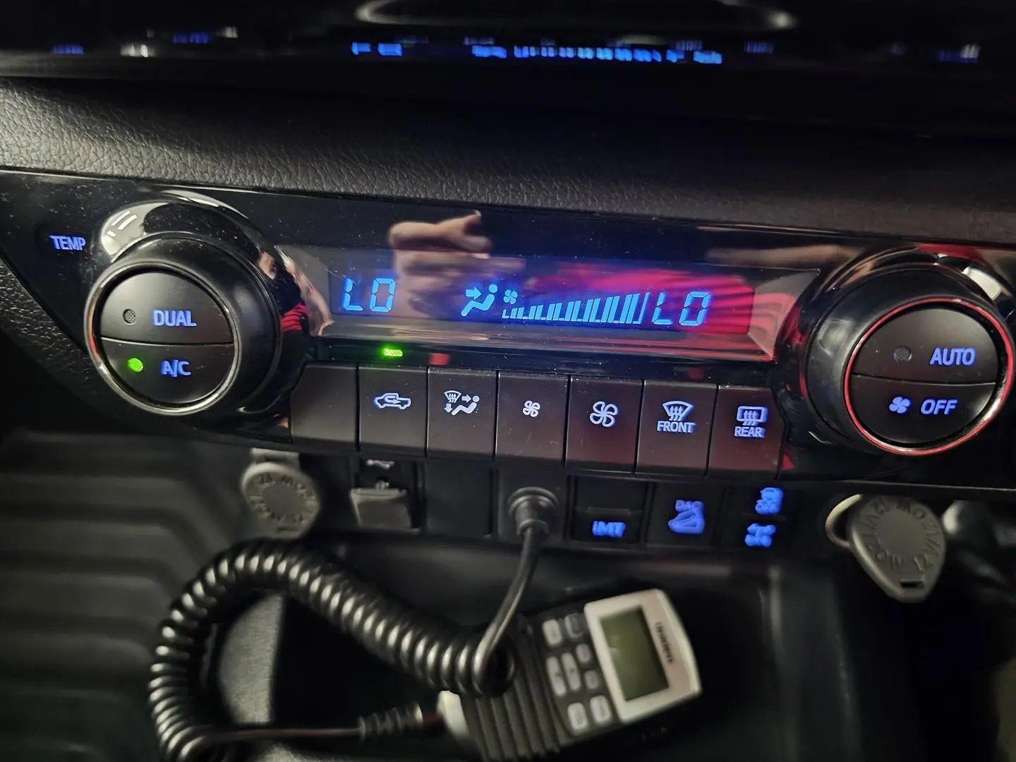 2021 Toyota Hilux Gallery Image 29