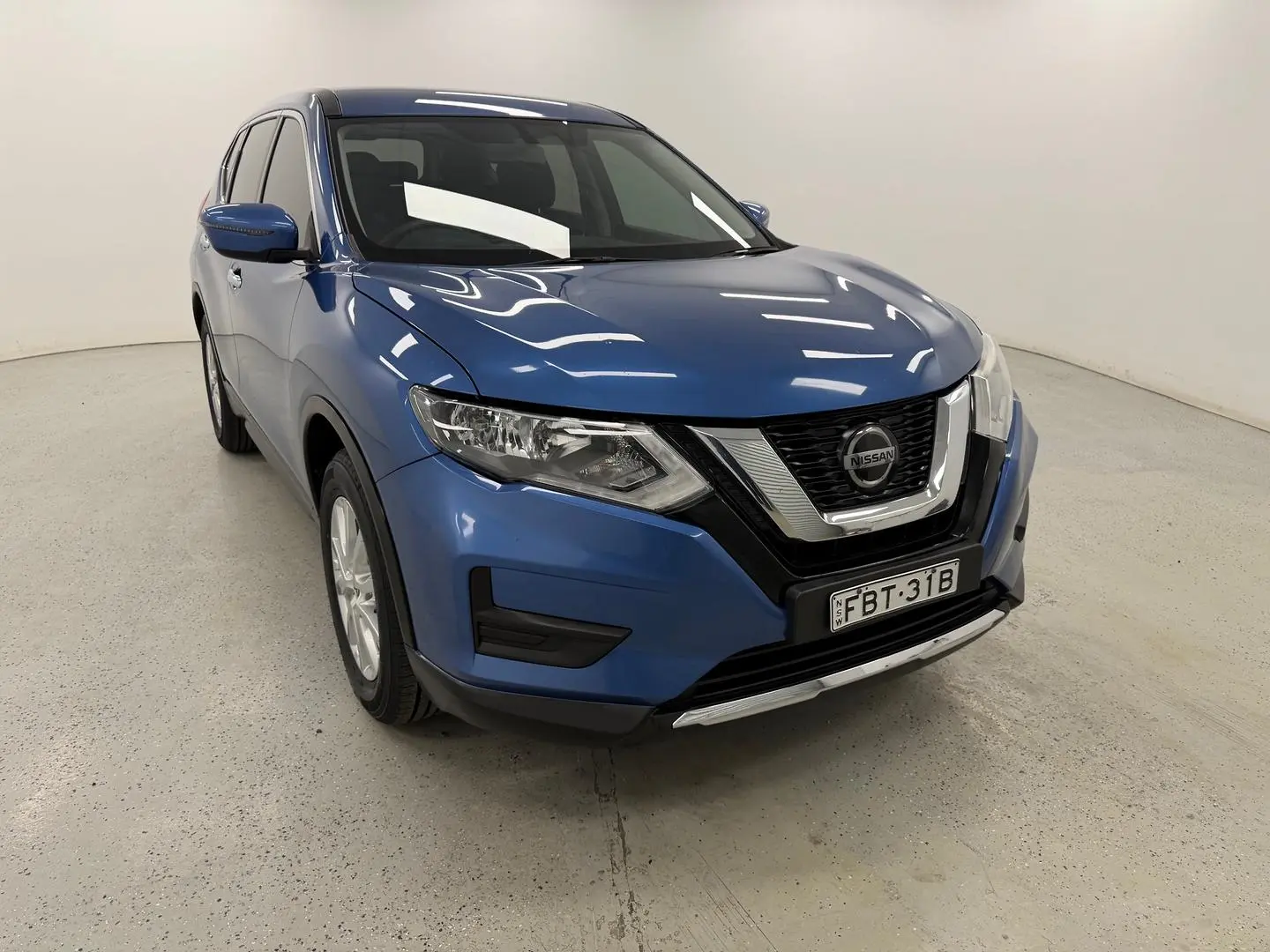 2022 Nissan X-TRAIL Gallery Image 1