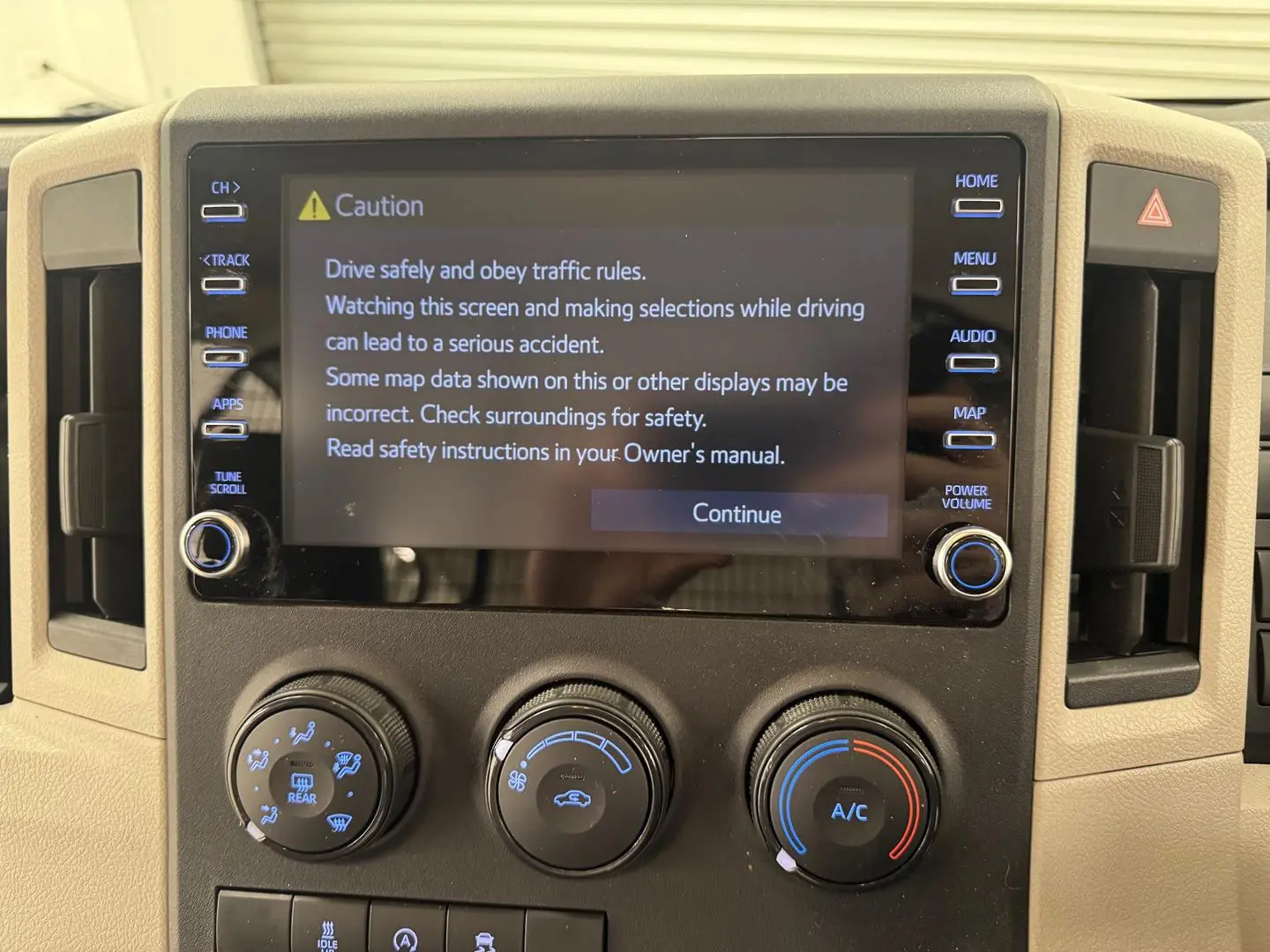 2023 Toyota Hiace Gallery Image 21