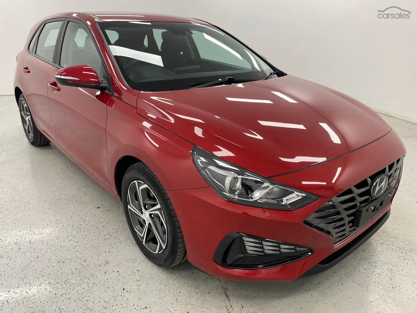 2022 Hyundai i30 Image 1