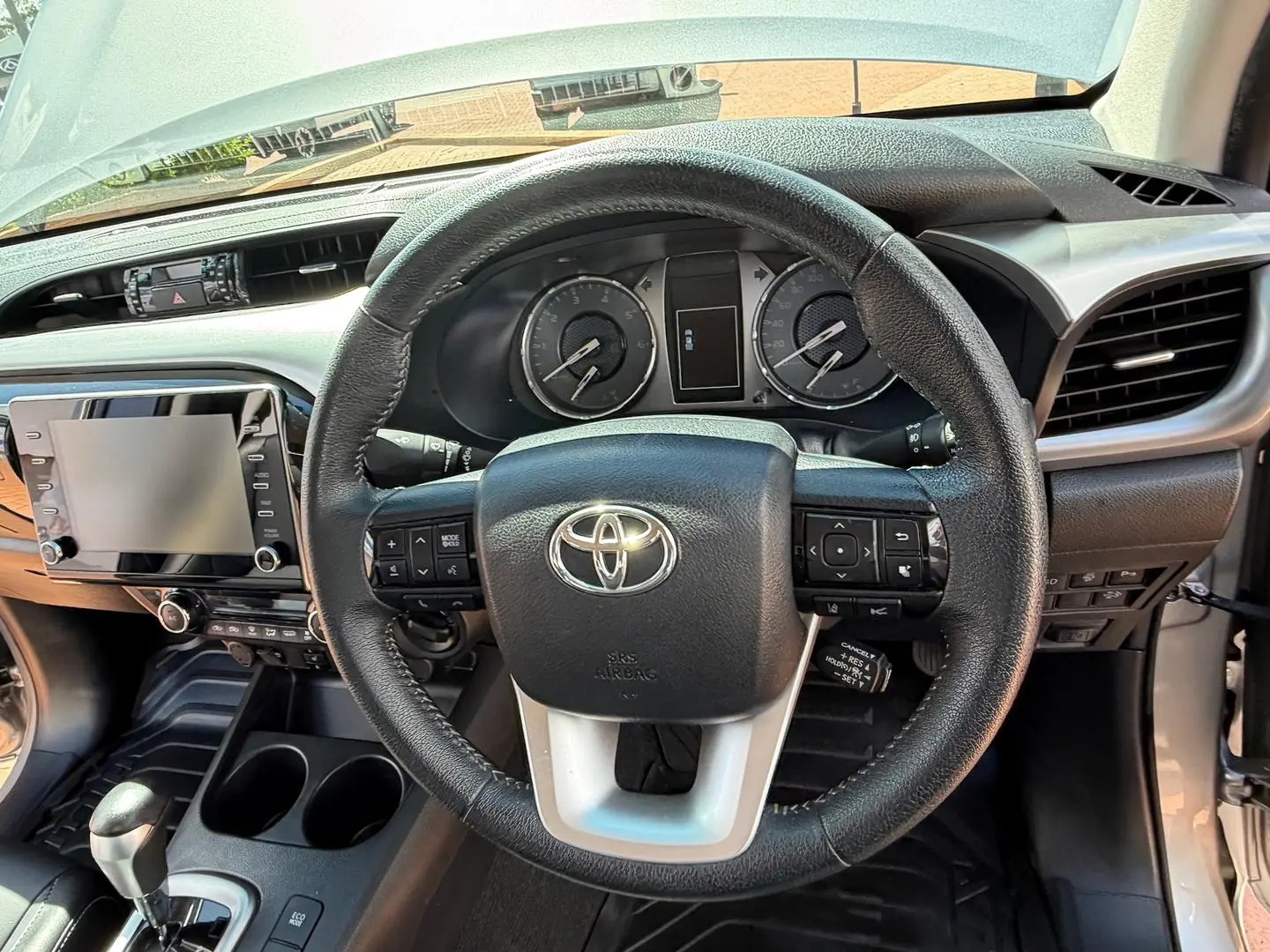 2021 Toyota Hilux Gallery Image 17